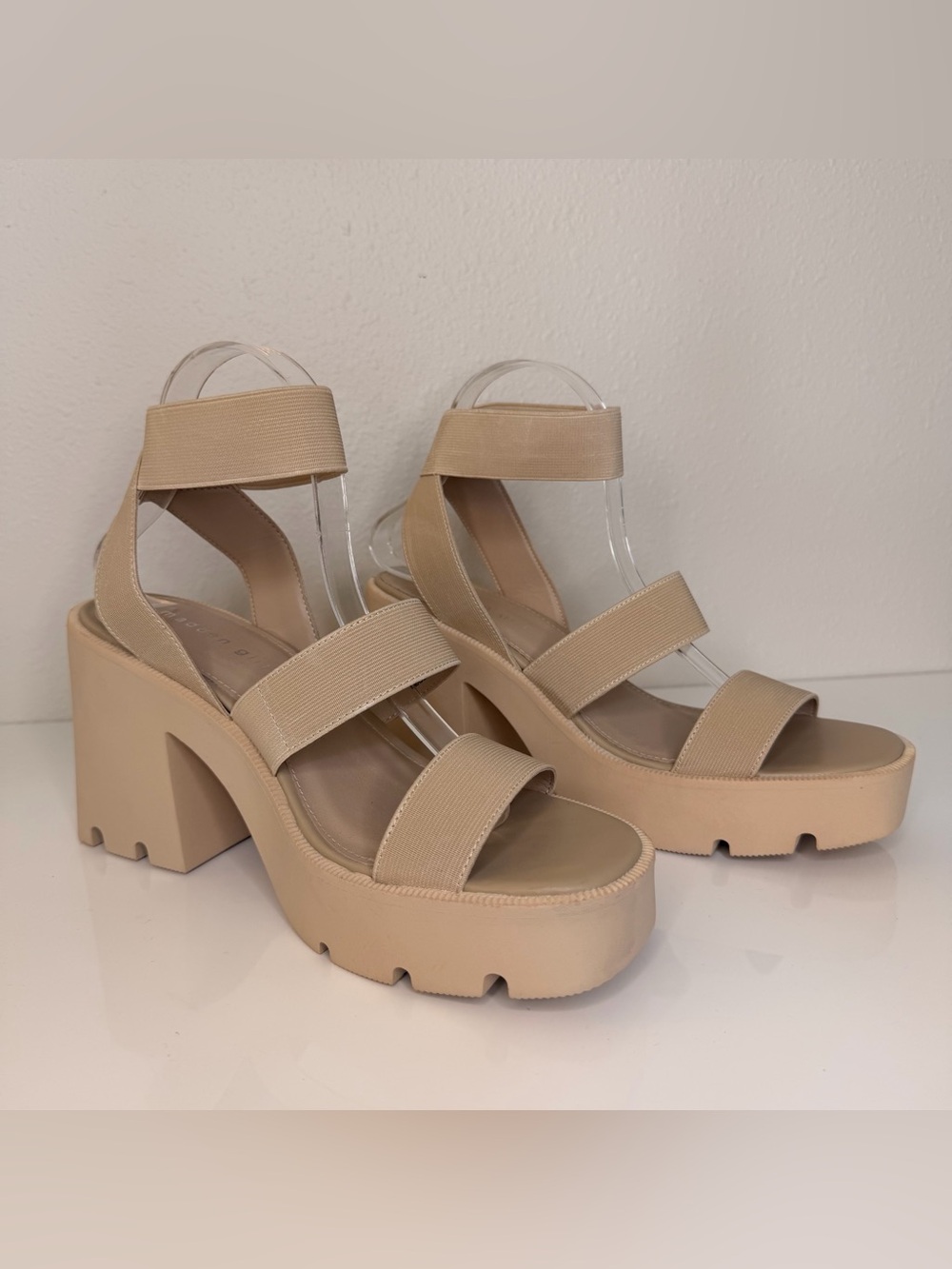 Madden Girl Neutral Beige Platform Chunk Heel Sandals